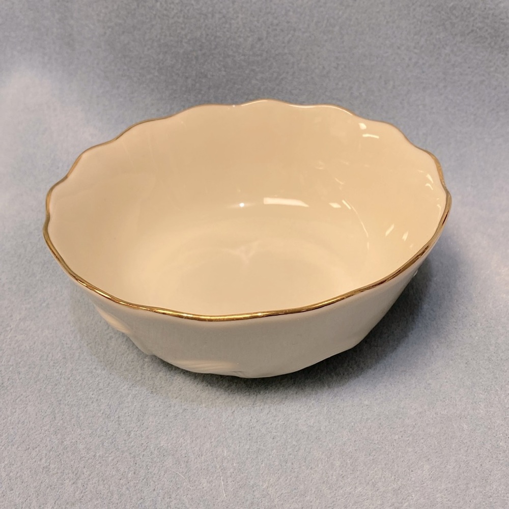 LENOX BOWL IVORY ROSE PATTERN CANDY DISH WITH GOLD TRIM